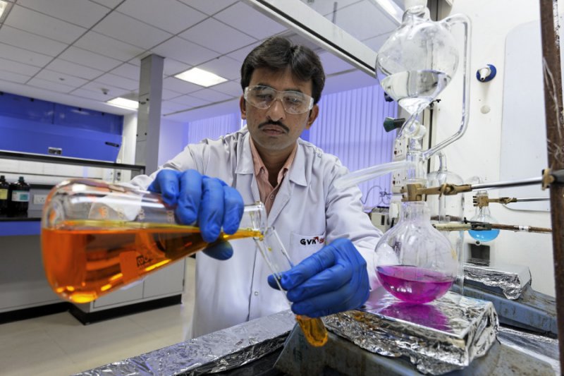 新闻人士称，，，，，，“十三五”已将医疗信息化、高性能医疗器械、生物医药确定为重点