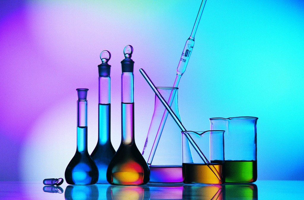 中药注射剂洗牌邻近，，，，，，谁能在再评价中争先机？？？？？