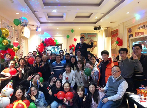 亿万先生mr开展富厚多彩的企业文化活动