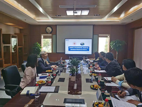 亿万先生mr首席执行官陈春麟博士，，，，，，，商务生长部副总裁蔡金娜博士等人热情接待了金能明书记一行。。。。。。。