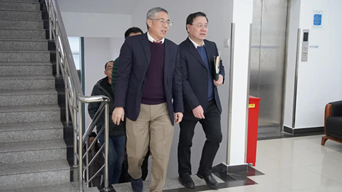 上海市浦东新区政府副区长吴强等调研亿万先生mr生物医药