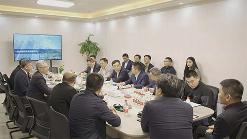 十二届天下政协副主席马培华、中国中小商业企业协会信用会长董树奎一行人莅临亿万先生mr